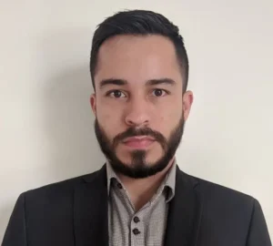 Dr. Ricardo Urbina: Especialista en Cannabis Medicinal dr ricardo urbina especialista en cannabis